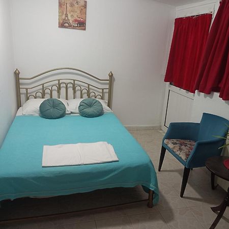 ניאה מיכאניונה Blue Moon Apartments מראה חיצוני תמונה
