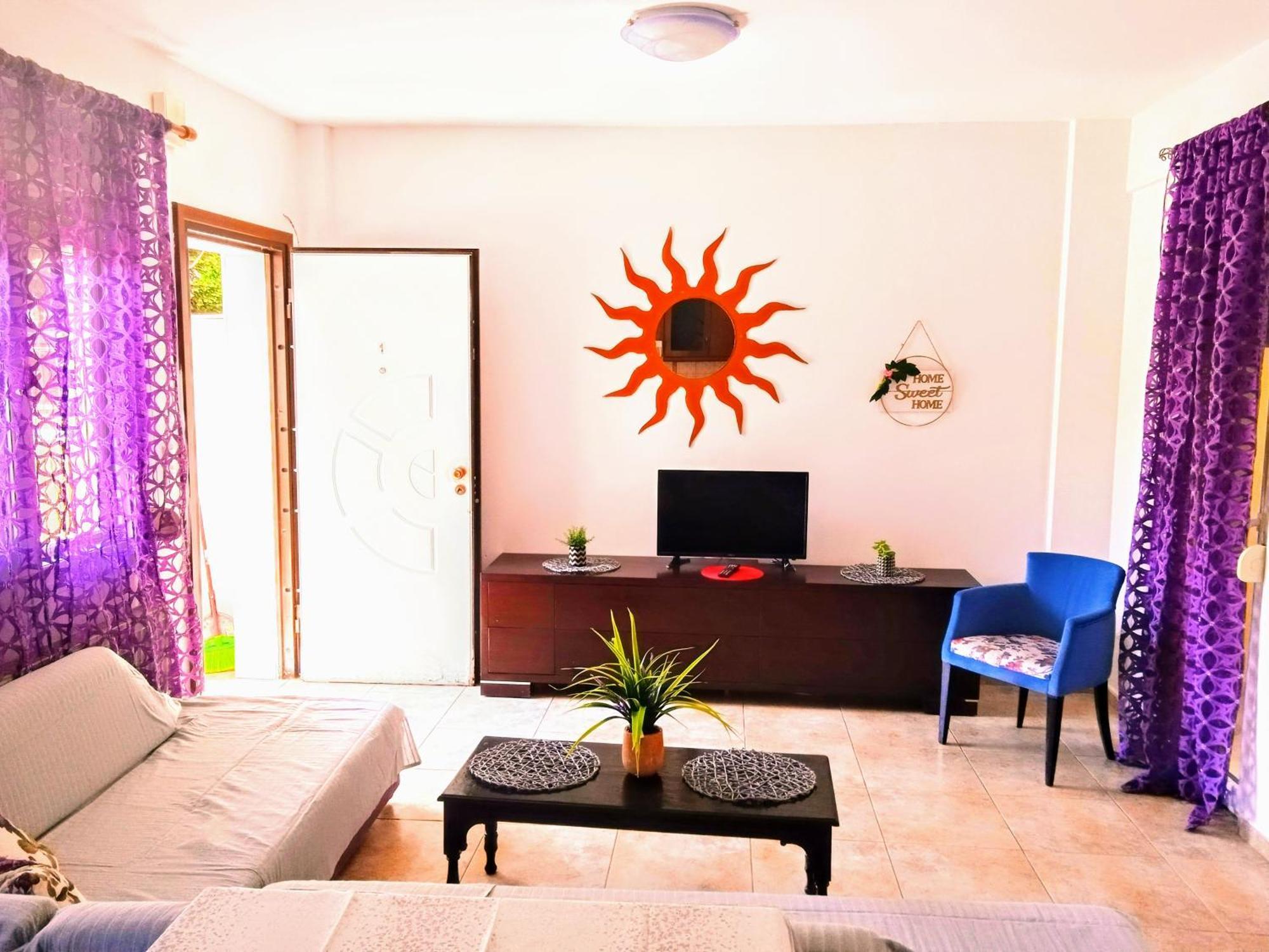ניאה מיכאניונה Blue Moon Apartments מראה חיצוני תמונה