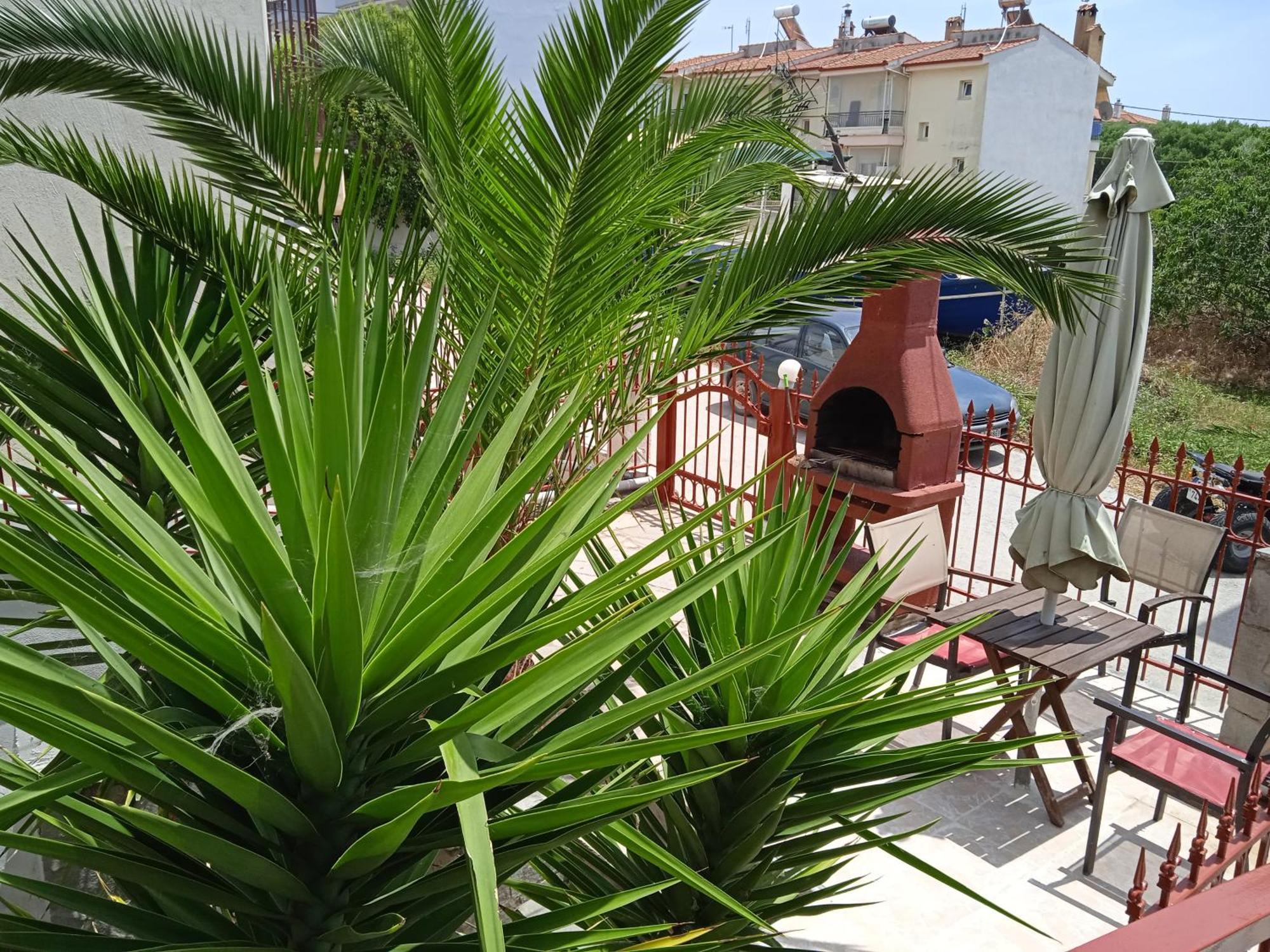 ניאה מיכאניונה Blue Moon Apartments חדר תמונה