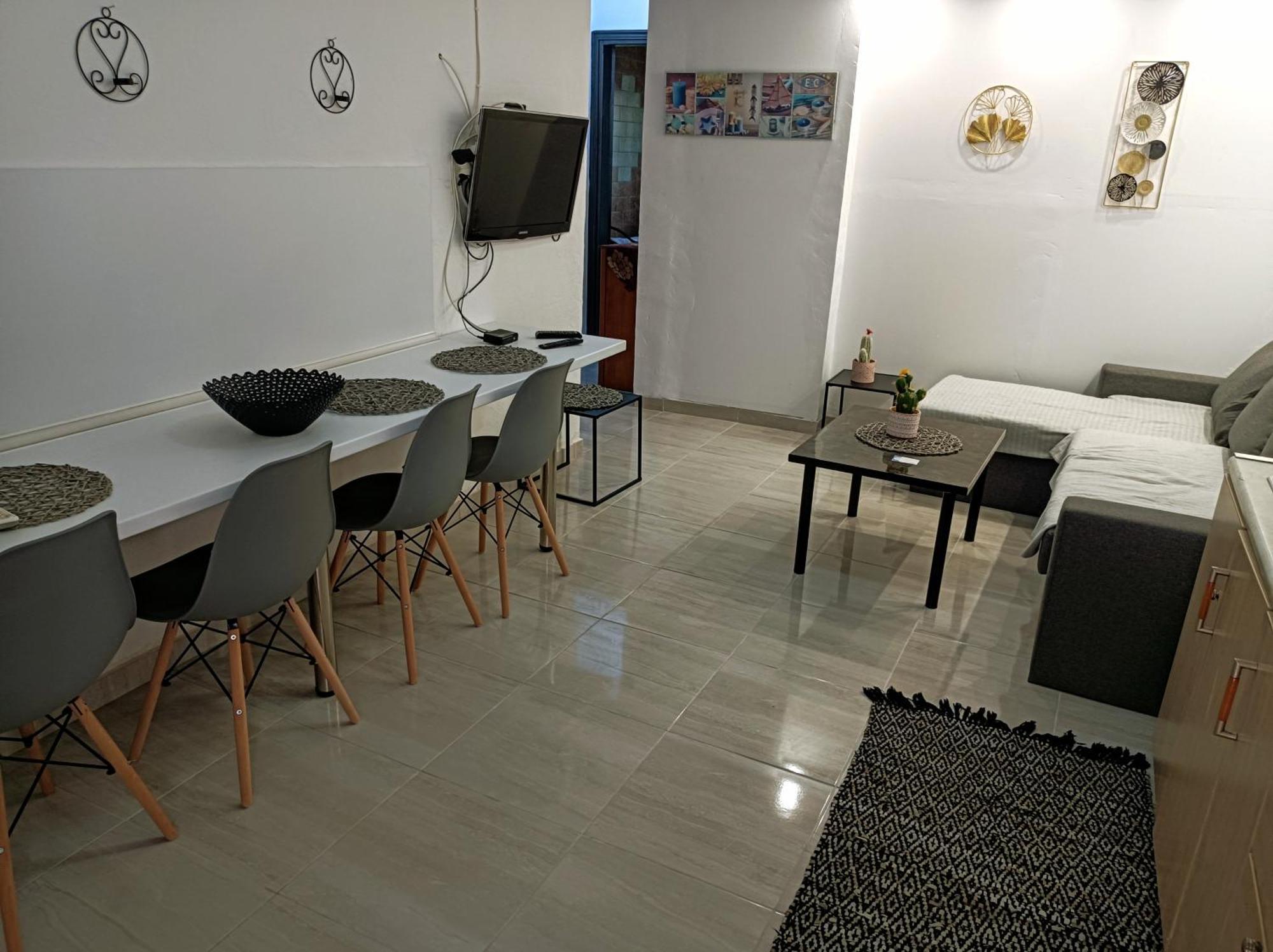 ניאה מיכאניונה Blue Moon Apartments חדר תמונה